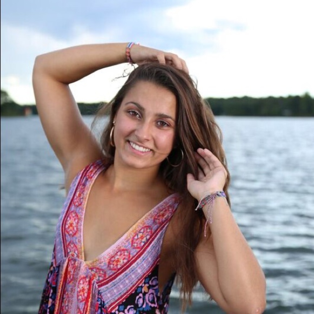 Meet your Posher, Anjali